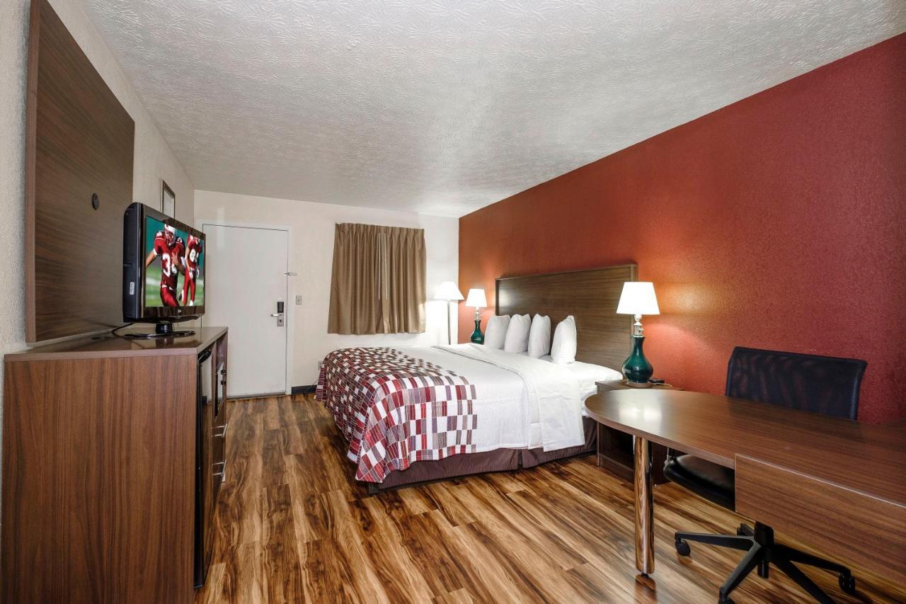 Red Roof Inn Edgewood Exterior foto
